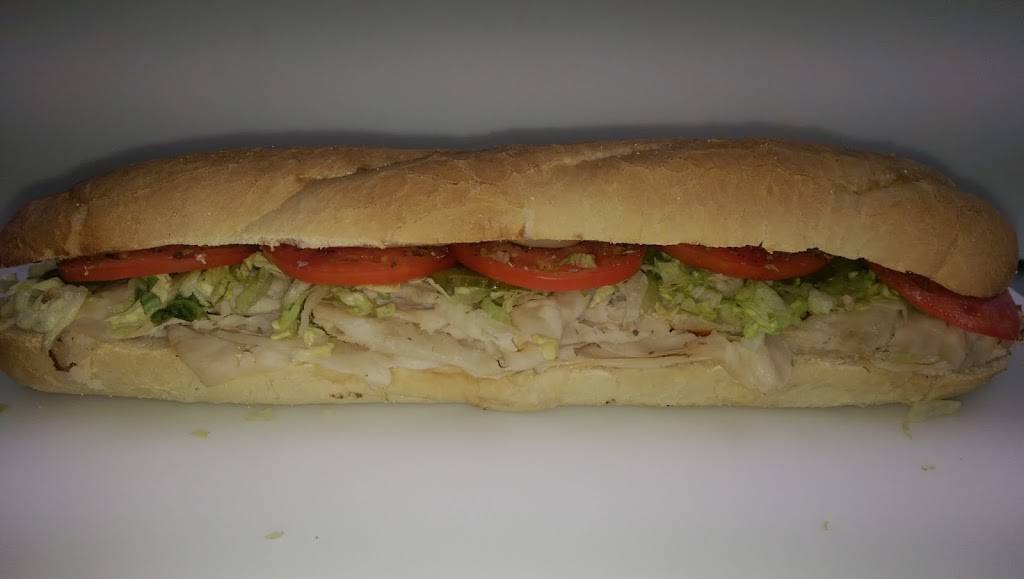 RaceWay Deli | restaurant | 2580 Davie Ave, Statesville, NC 28625, USA | 7048712680 OR +1 704-871-2680