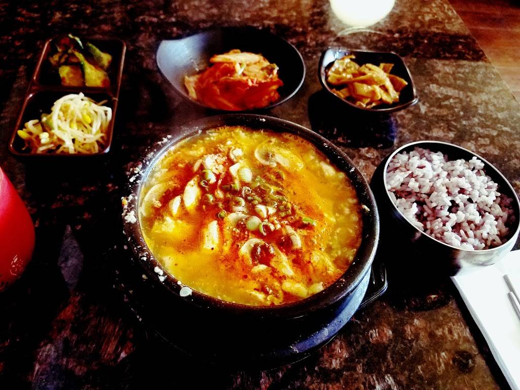 Han Oak Korean/Japanese Restaurant | restaurant | 1450 Clark Ave W, Thornhill, ON L4J 7K2, Canada | 9057388304 OR +1 905-738-8304