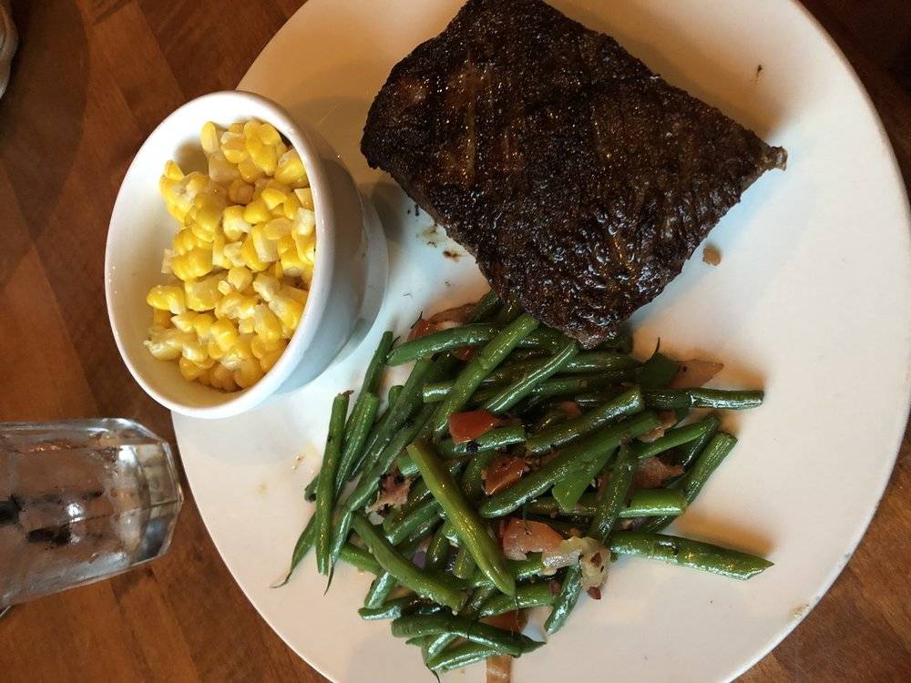 Yosemite Ranch | restaurant | 1520 E Champlain Dr, Fresno, CA 93720, USA | 5594344403 OR +1 559-434-4403