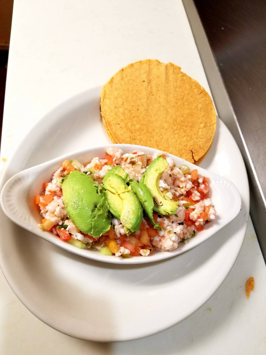 Don Lenchos Mexican & Seafood Restaurant | restaurant | 8420 W Peoria Ave, Peoria, AZ 85345, USA | 6234877086 OR +1 623-487-7086