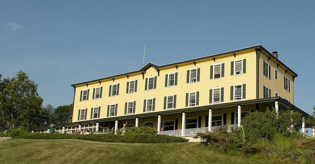 Chebeague Island Inn | restaurant | 61 S Rd, Chebeague Island, ME 04017, USA | 2078465155 OR +1 207-846-5155