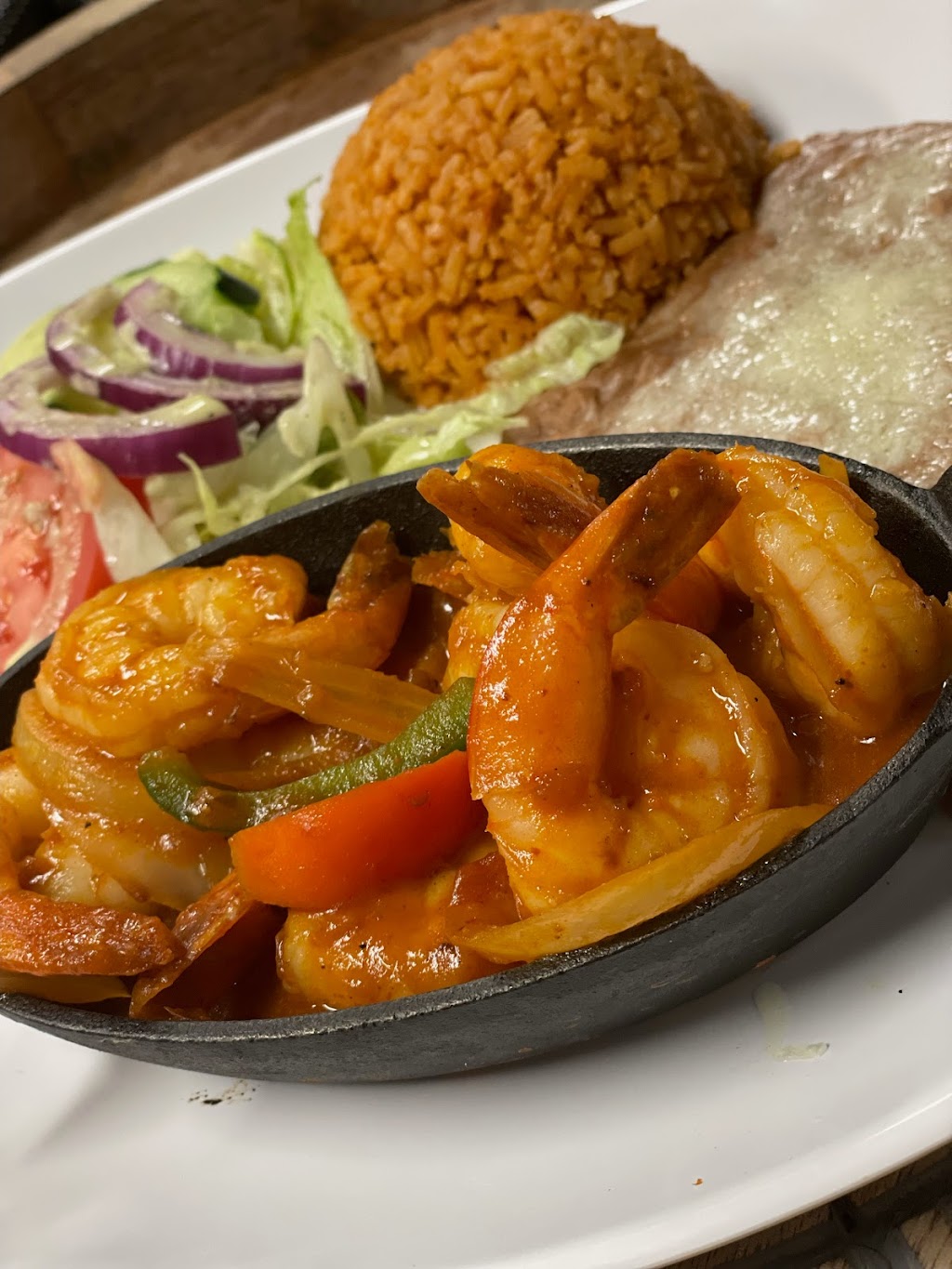 Mami Anas Restaurant & Cantina | restaurant | 2105 Edison Hwy P2, Bakersfield, CA 93305, USA | 6618611857 OR +1 661-861-1857