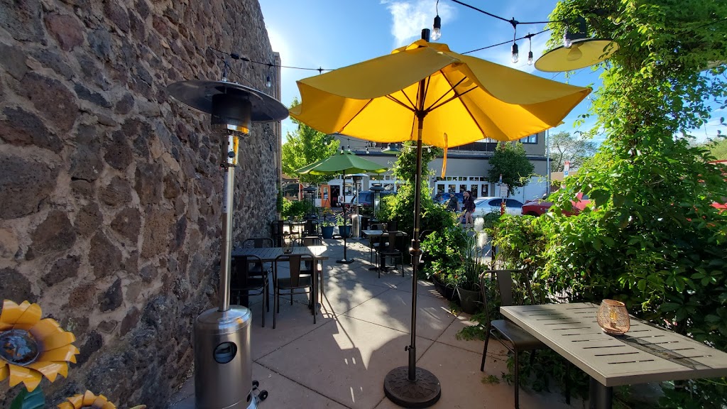 Ewas Thai Cuisine | restaurant | 110 S San Francisco St, Flagstaff, AZ 86001, USA | 9287744060 OR +1 928-774-4060