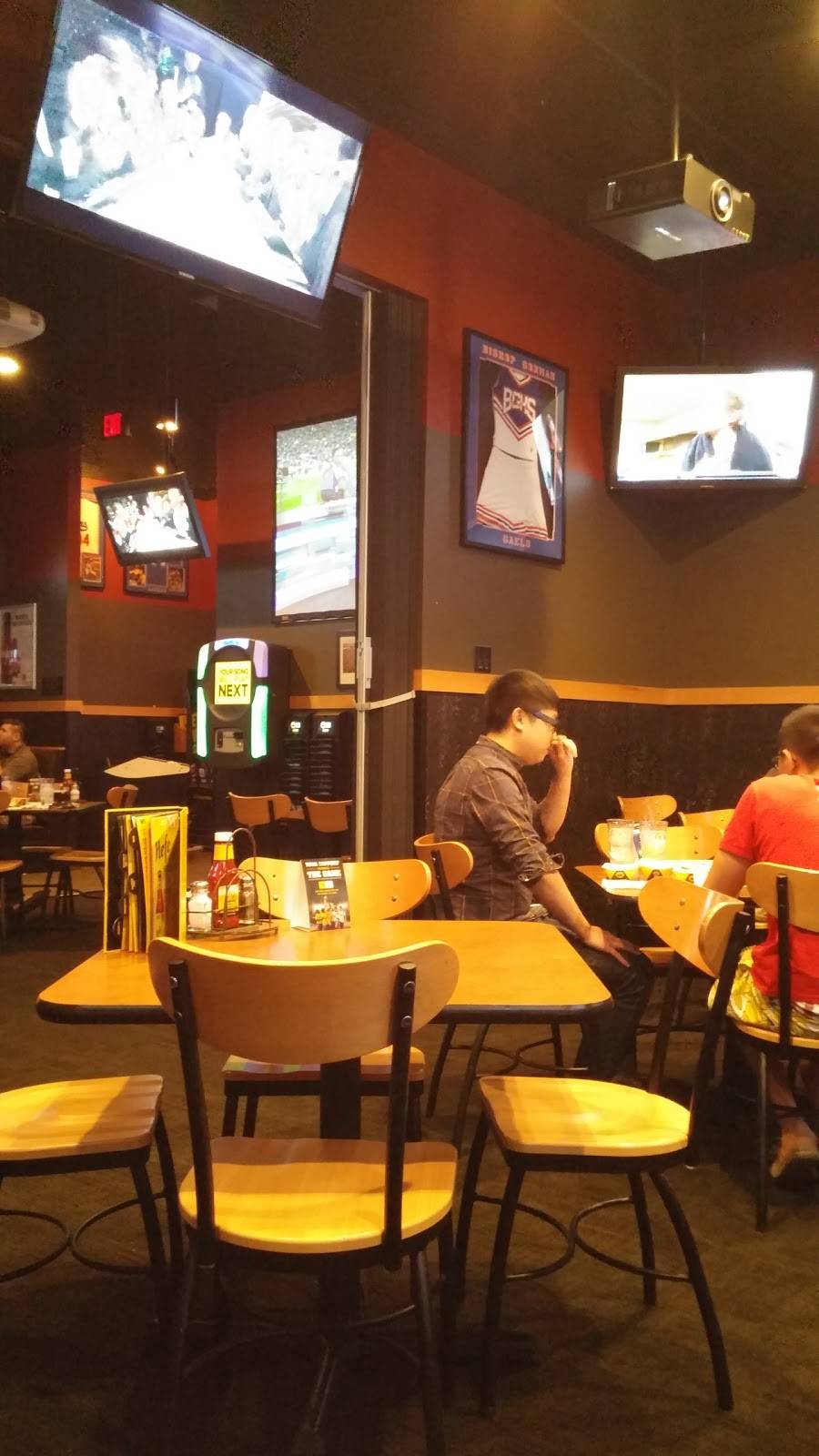 Buffalo Wild Wings | meal takeaway | 4280 S Hualapai Way #108, Las Vegas, NV 89147, USA | 7022513911 OR +1 702-251-3911