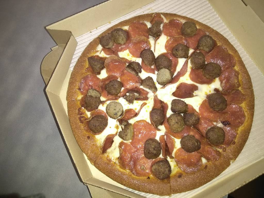 Pizza Hut | restaurant | 4233 E Lancaster Ave, Fort Worth, TX 76103, USA | 8175352564 OR +1 817-535-2564