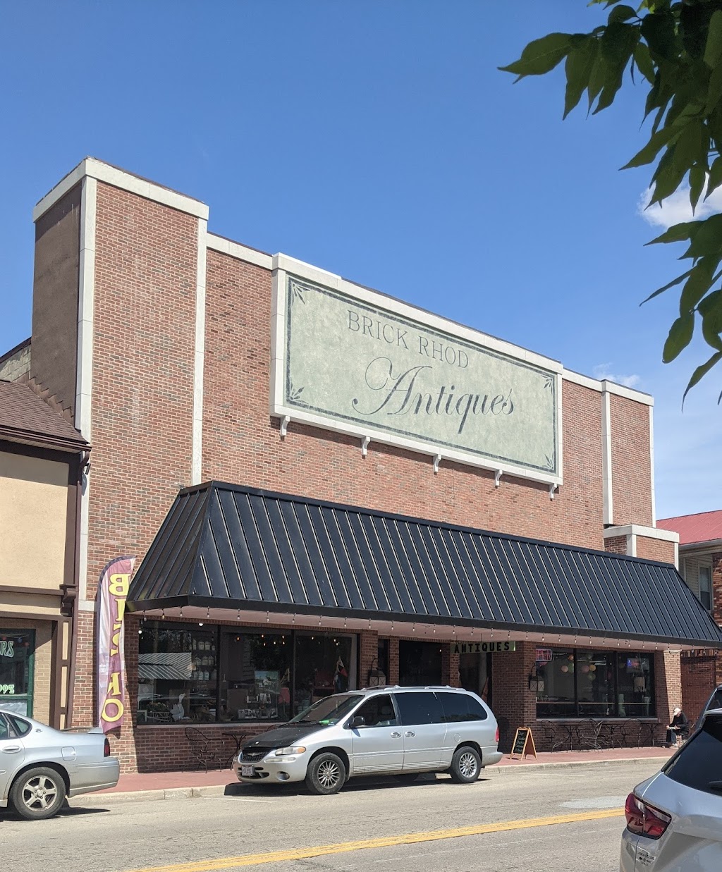Brick Rhod Antiques & Bistro | restaurant | 109 N Commerce St, Lewisburg, OH 45338, USA | 9379622114 OR +1 937-962-2114