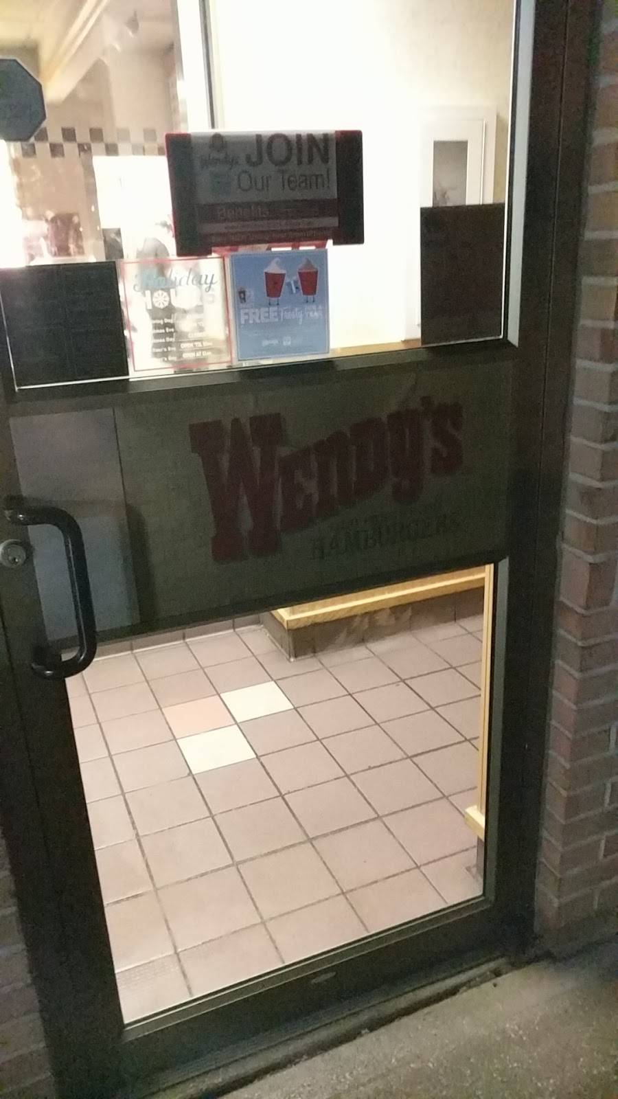 Wendys | restaurant | 988 E Main St, Ravenna, OH 44266, USA | 3302962821 OR +1 330-296-2821