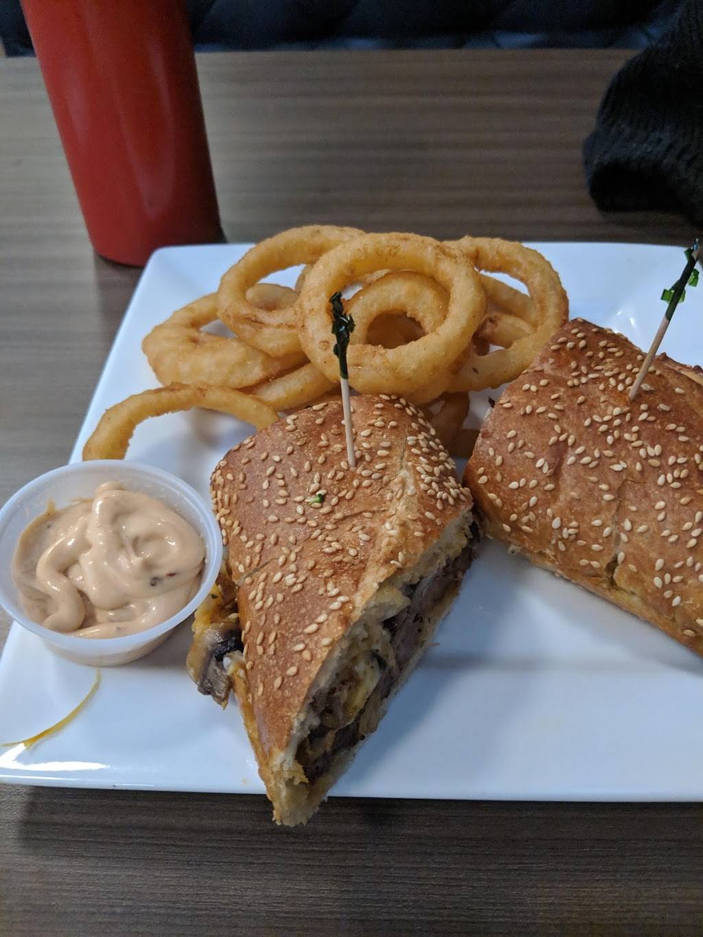 Tipsy Moose Pub | restaurant | 1864 Danforth Ave, Toronto, ON M4C 1J4, Canada | 4164220733 OR +1 416-422-0733