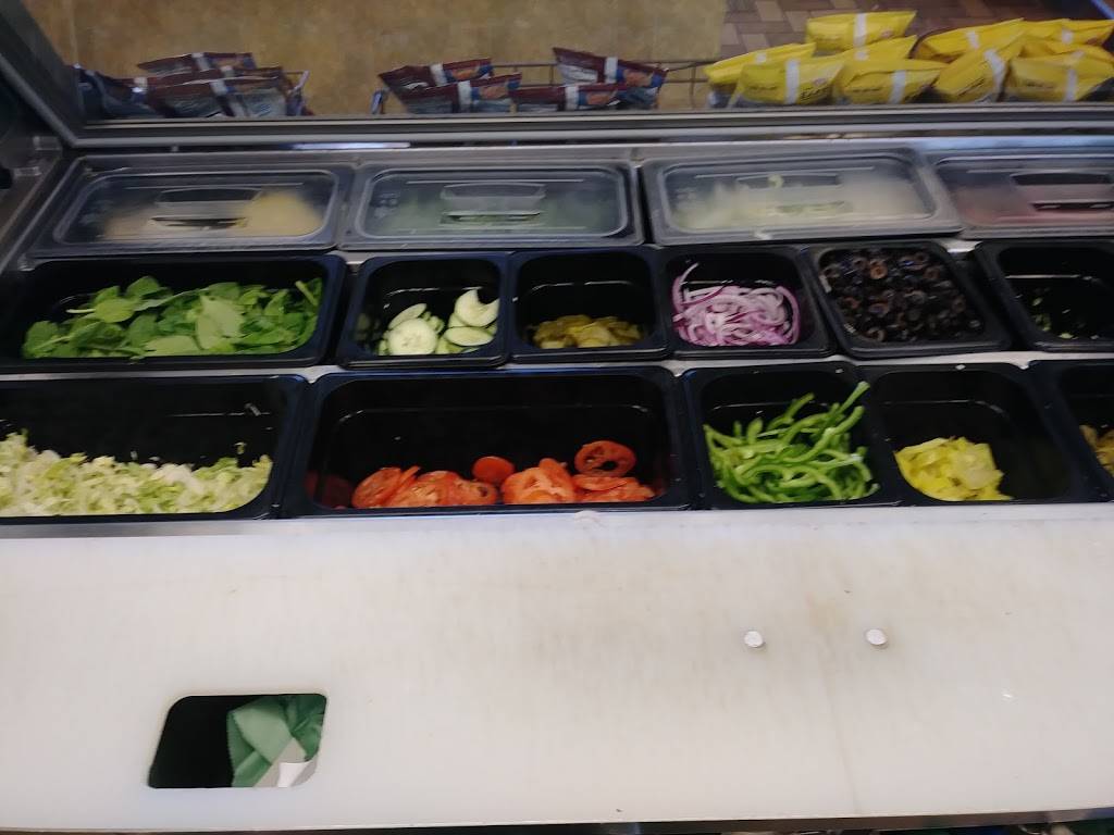 Subway | meal takeaway | 1001 W, US Hwy 181, Portland, TX 78374, USA | 3616439182 OR +1 361-643-9182