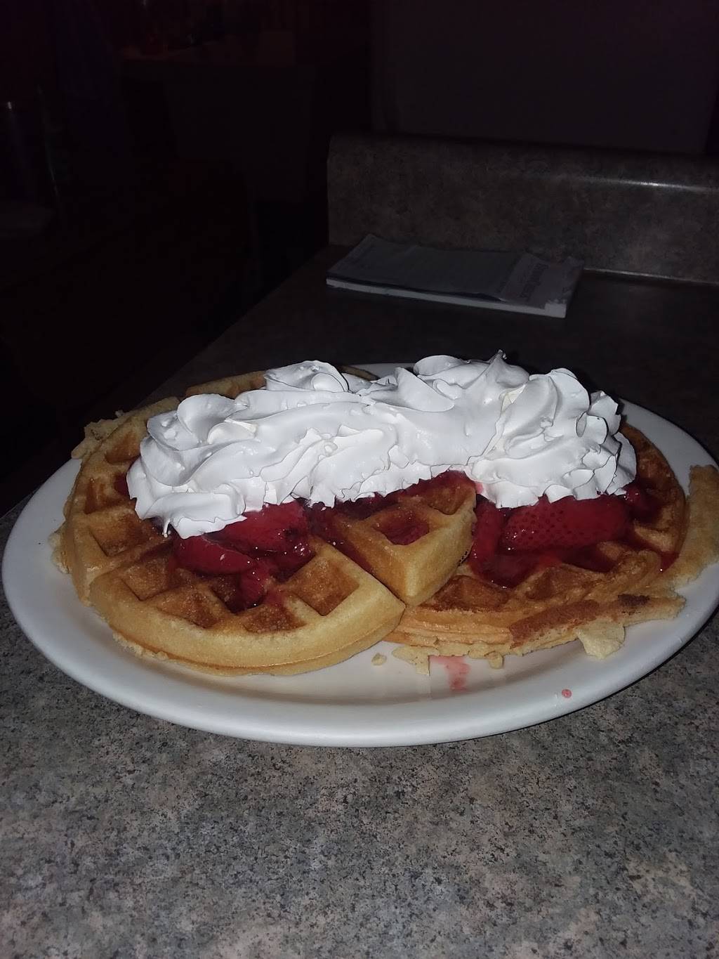 Landmark | restaurant | 1 E Main St, Freeport, IL 61032, USA | 8152351006 OR +1 815-235-1006