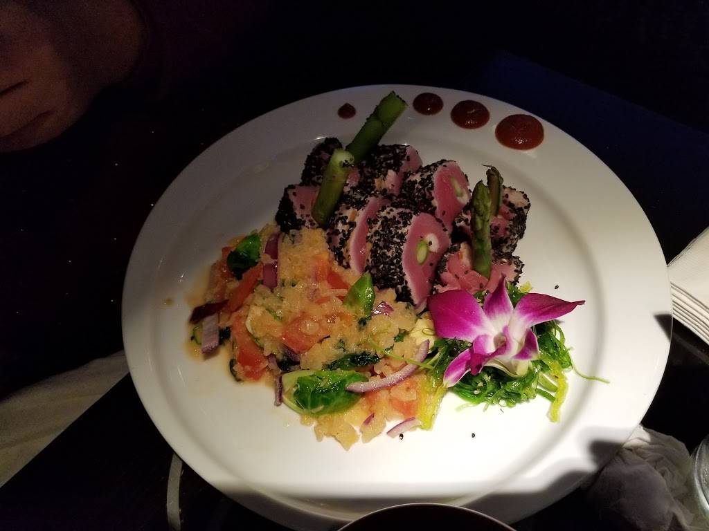 Blue Nami | restaurant | 330 Palladio Pkwy #2045, Folsom, CA 95630, USA | 9169833388 OR +1 916-983-3388