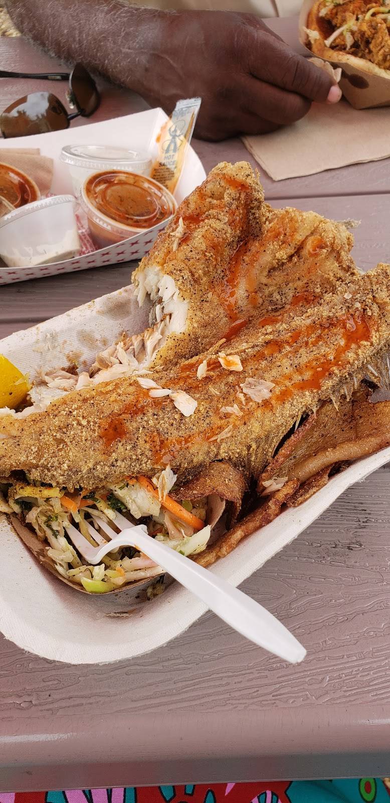 Saltbox Seafood Joint | restaurant | 608 N Mangum St, Durham, NC 27701, USA | 9199088970 OR +1 919-908-8970