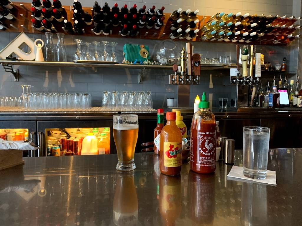 Philco Bar + Diner | restaurant | 747 N High St, Columbus, OH 43215, USA | 6142999933 OR +1 614-299-9933