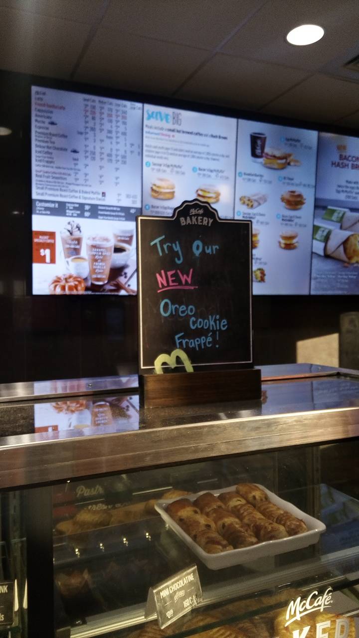 McDonalds | cafe | 35 Mapleview Dr W, Barrie, ON L4N 9H5, Canada | 7057398047 OR +1 705-739-8047