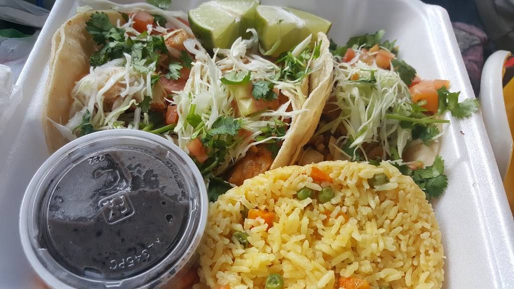 Hickory Hollow Restaurant and Catering | restaurant | 8038 Fallbrook Dr, Houston, TX 77064, USA | 2814695323 OR +1 281-469-5323