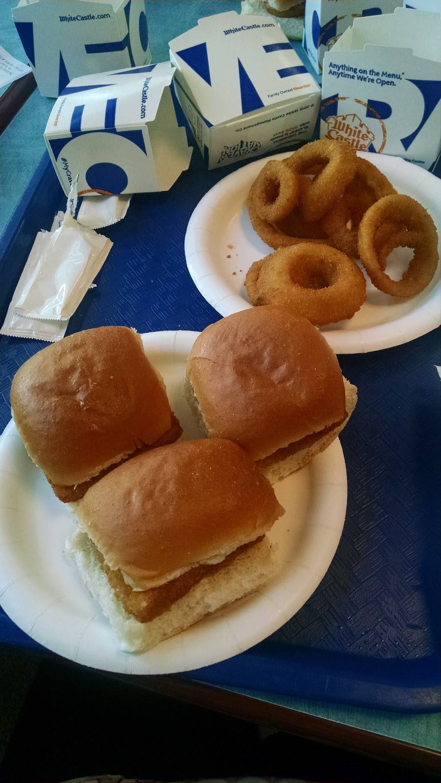 White Castle | restaurant | 1905 Richardson Rd, Arnold, MO 63010, USA | 6364647240 OR +1 636-464-7240