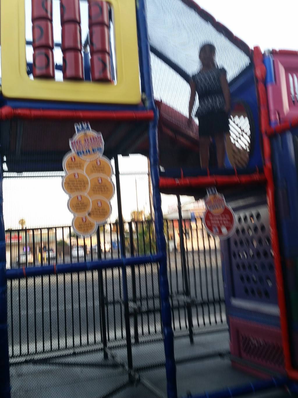 Burger King | restaurant | 2508 White Ln, Bakersfield, CA 93304, USA | 6618361847 OR +1 661-836-1847