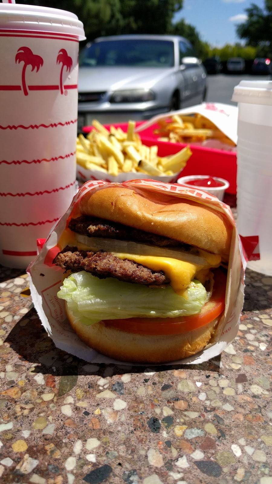 In-N-Out Burger | restaurant | 895 Cochrane Rd, Morgan Hill, CA 95037, USA | 8007861000 OR +1 800-786-1000