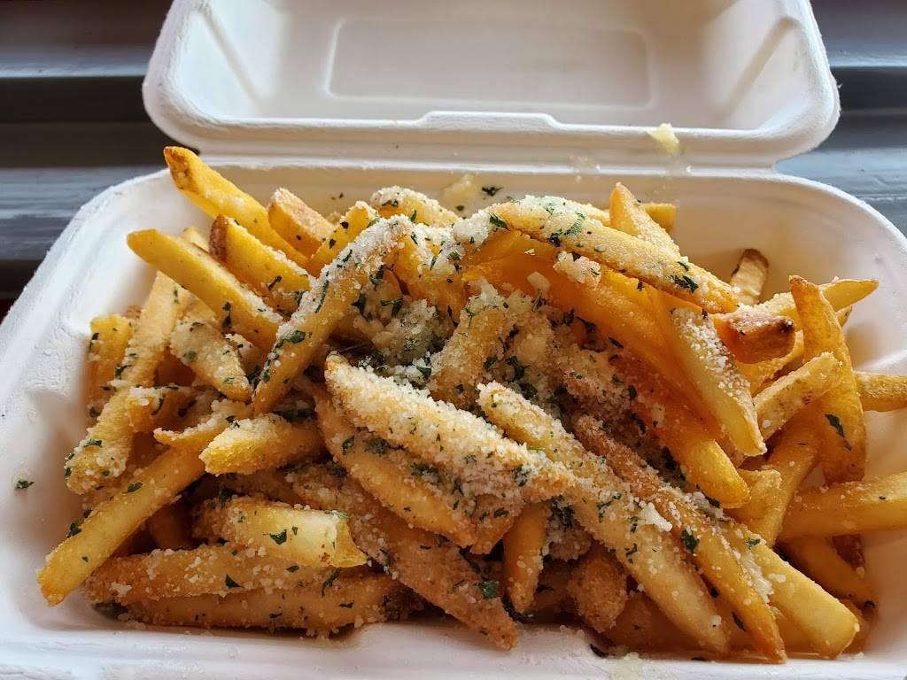 Duckies Chowder House | restaurant | 55 Cayucos Dr, Cayucos, CA 93430, USA | 8059952245 OR +1 805-995-2245