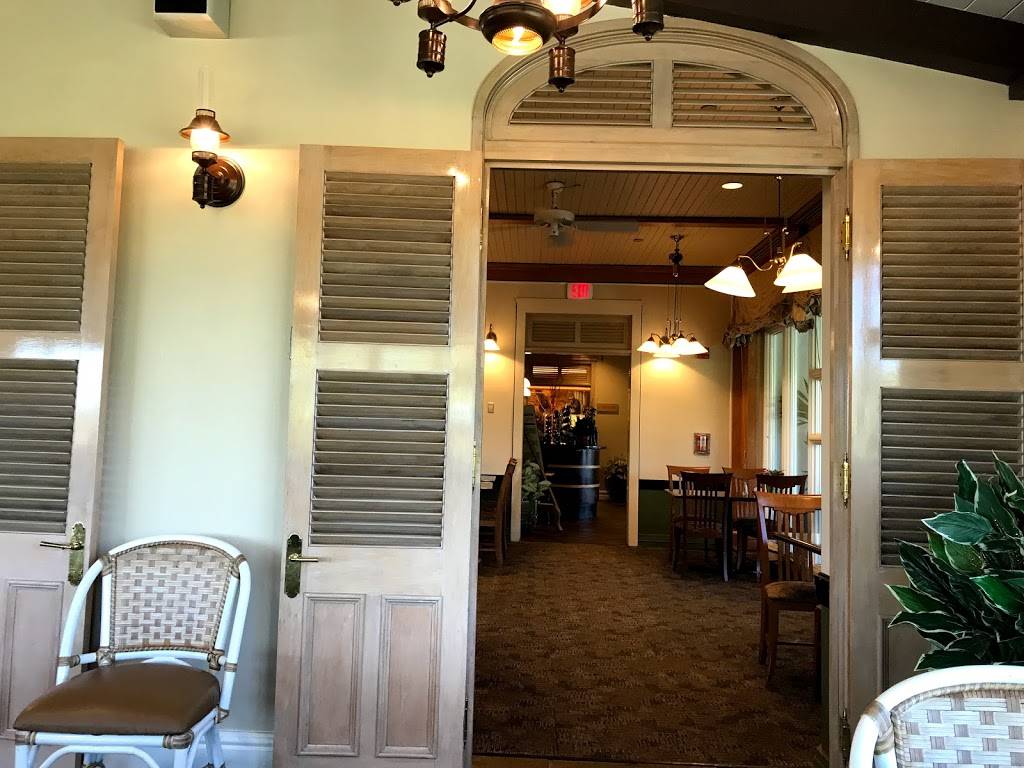 Serengeti Overlook Resturant And Pub | restaurant | 10165 McKinley Dr, Tampa, FL 33612, USA | 8138844386 OR +1 813-884-4386