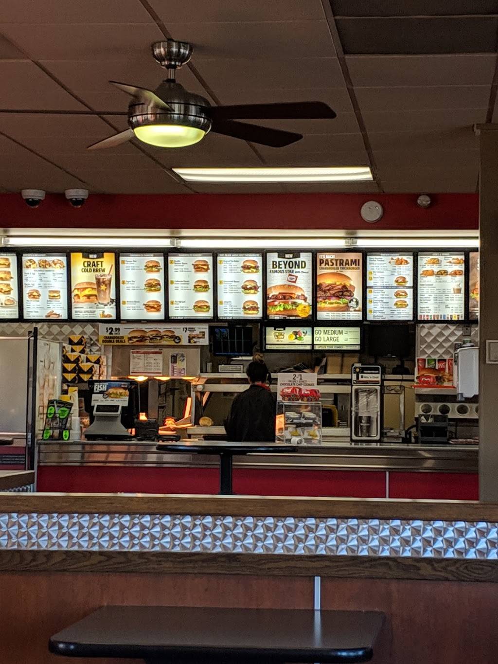 Carls Jr. | restaurant | 6460 Redwood Dr, Rohnert Park, CA 94928, USA | 7075845727 OR +1 707-584-5727