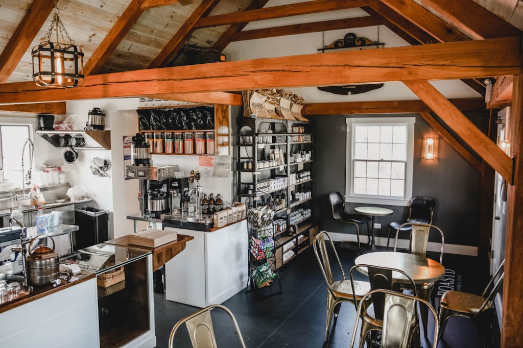 Roastd General Store | meal takeaway | 159 Orange St, Nantucket, MA 02554, USA | 5082288400 OR +1 508-228-8400