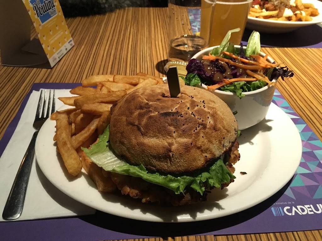 Le Pub Universitaire | restaurant | 2325 Rue de lUniversité Local 1312, Québec, QC G1V 0A6, Canada | 4186567075 OR +1 418-656-7075