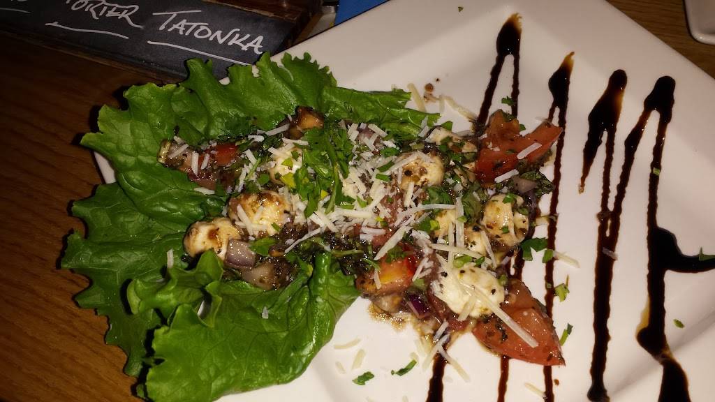 BJs Restaurant & Brewhouse | restaurant | 6181 Columbia Crossing Cir, Columbia, MD 21045, USA | 4433938600 OR +1 443-393-8600