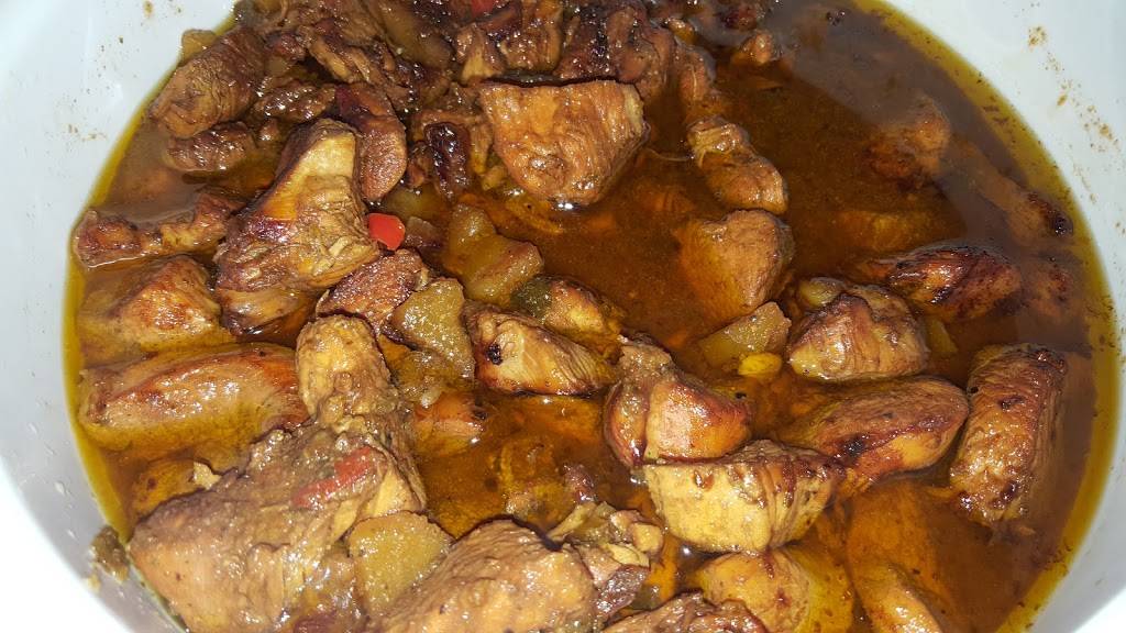 Petrenas Jamaican Grill LLC | restaurant | 247 Tar Heel Rd, Tar Heel, NC 28392, USA | 9108623088 OR +1 910-862-3088