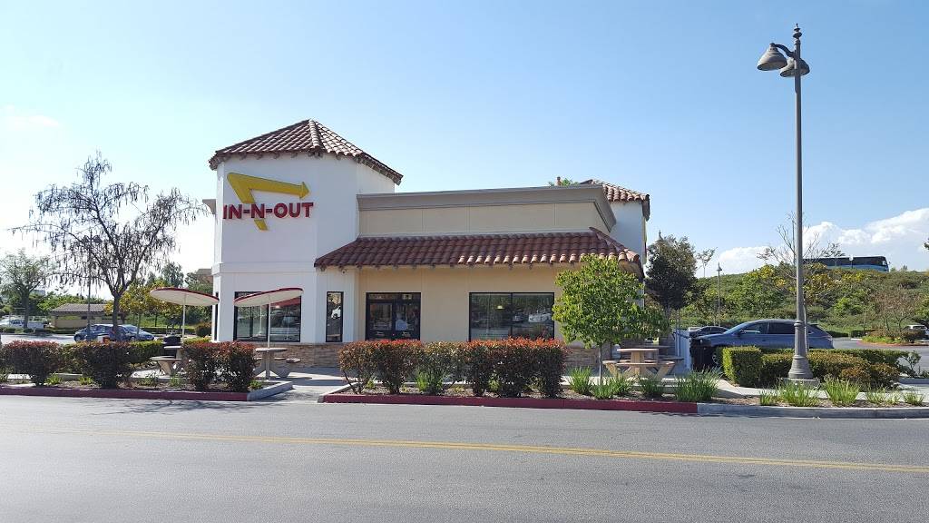 In-N-Out Burger | restaurant | 856 Los Angeles Ave, Moorpark, CA 93021, USA | 8007861000 OR +1 800-786-1000