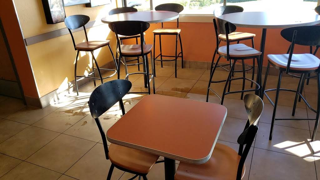 Jack in the Box | restaurant | 911 El Camino Real, Santa Clara, CA 95050, USA | 4082440255 OR +1 408-244-0255