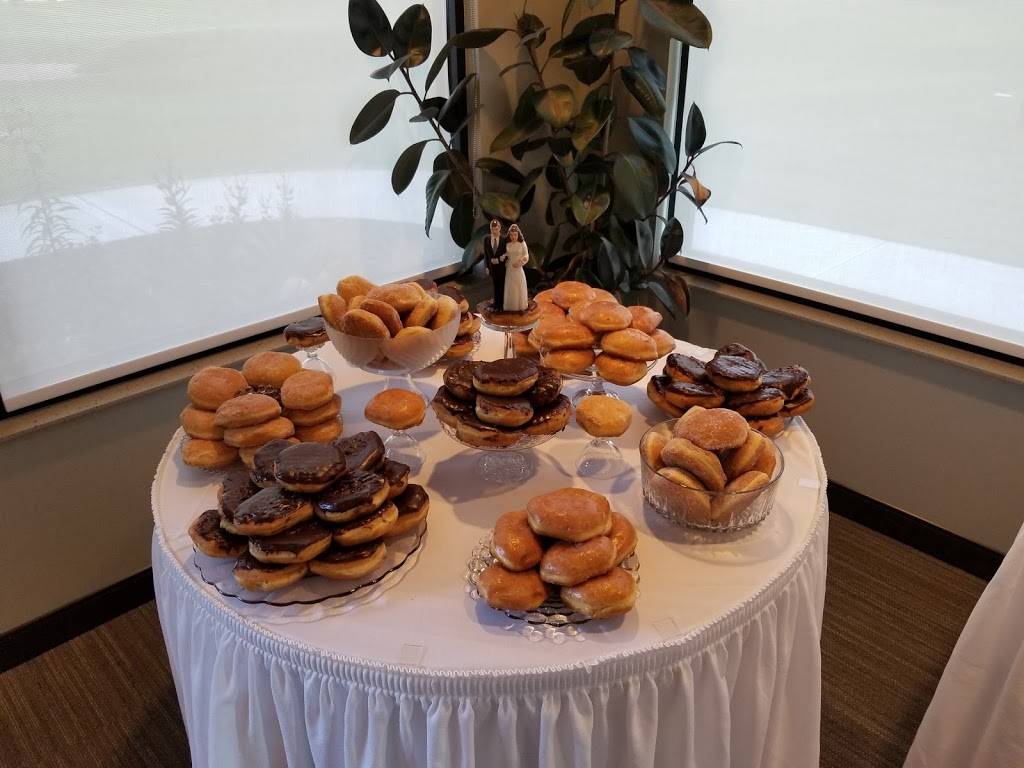 Reedsburg Country Club | restaurant | 3003 E Main St, Reedsburg, WI 53959, USA | 6085246000 OR +1 608-524-6000