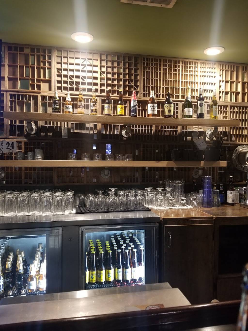 916 Esport Bar | restaurant | 7042 Folsom Blvd, Sacramento, CA 95826, USA | 9164763276 OR +1 916-476-3276