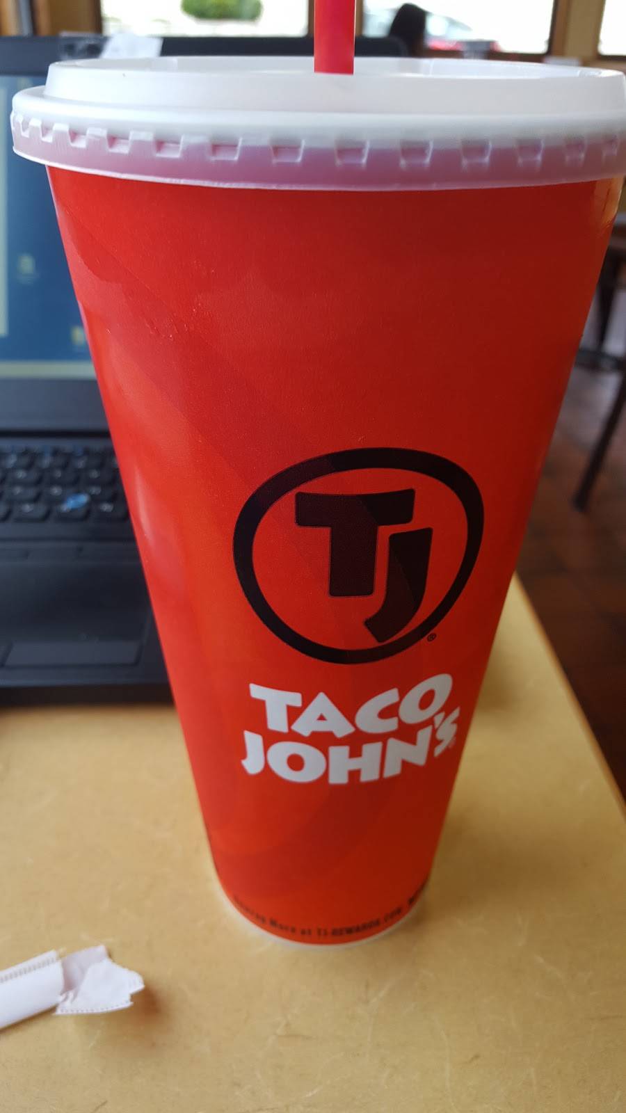 Taco Johns | restaurant | 1016 Paris Rd, Mayfield, KY 42066, USA | 2702470545 OR +1 270-247-0545