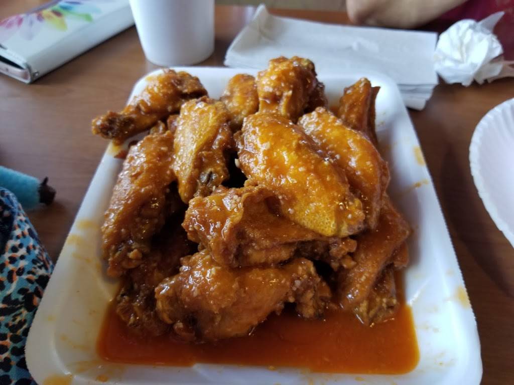 P Gs Wings & More | restaurant | 1205 W Oak St, Kissimmee, FL 34741, USA | 4078473441 OR +1 407-847-3441
