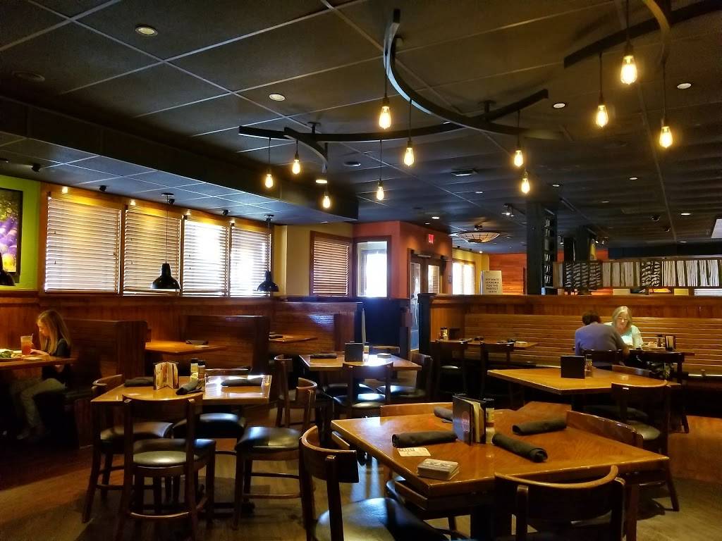 Outback Steakhouse | restaurant | 1890 Sam Rittenberg Blvd, Charleston, SC 29407, USA | 8437638999 OR +1 843-763-8999
