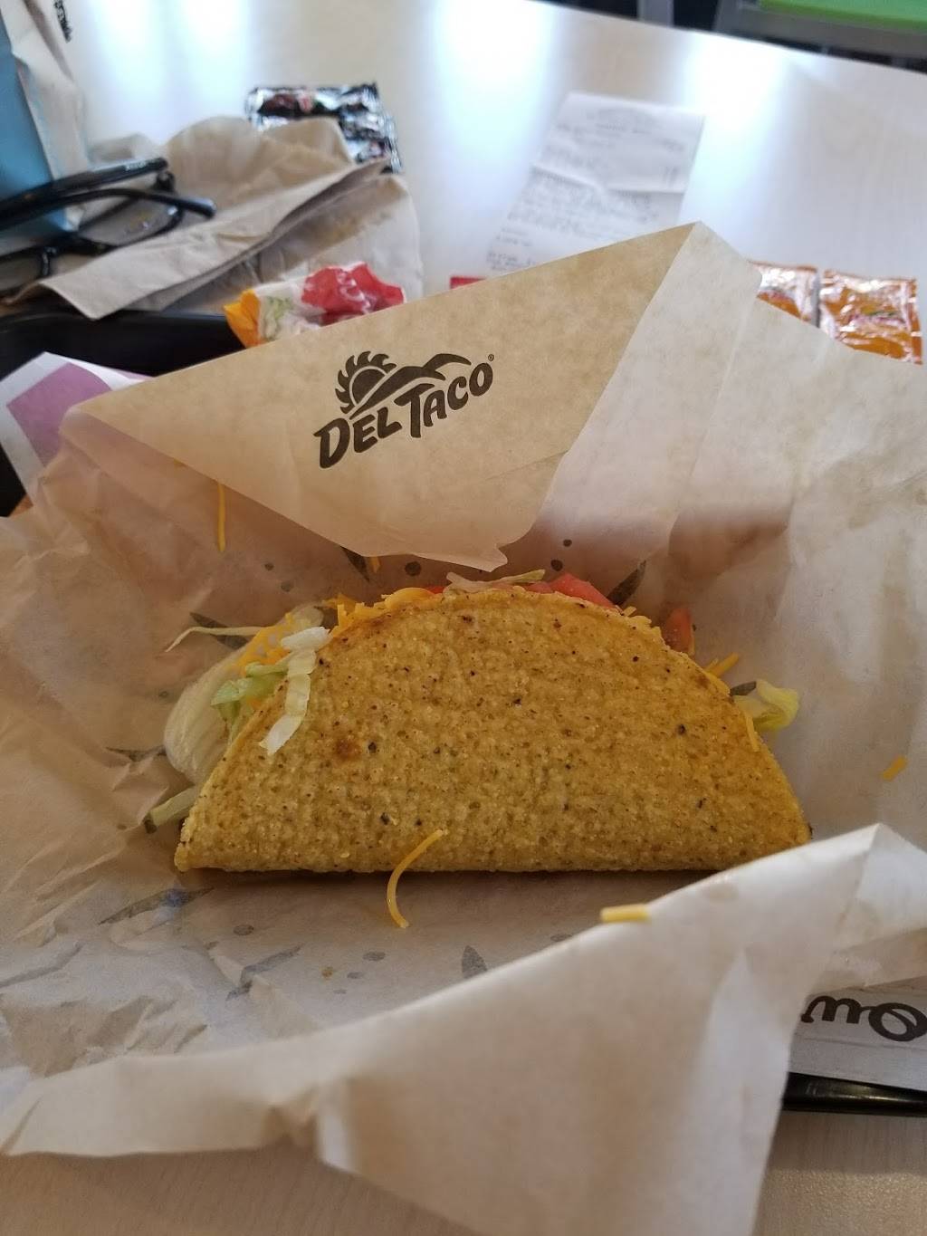 Del Taco | meal takeaway | 4376 Sunset Blvd, Los Angeles, CA 90029, USA | 3239061215 OR +1 323-906-1215