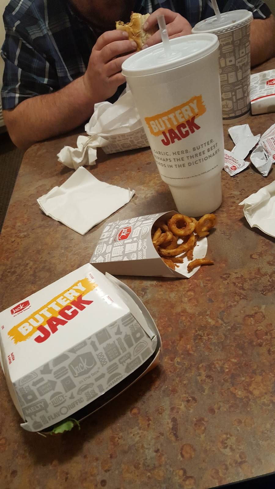 Jack in the Box | restaurant | 509 S Cumberland St, Lebanon, TN 37087, USA | 6154534767 OR +1 615-453-4767