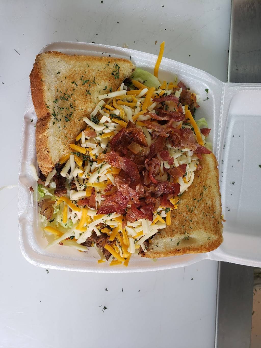 Grills Express | restaurant | 2301 Sam Houston Ave, Huntsville, TX 77340, USA | 3466664089 OR +1 346-666-4089