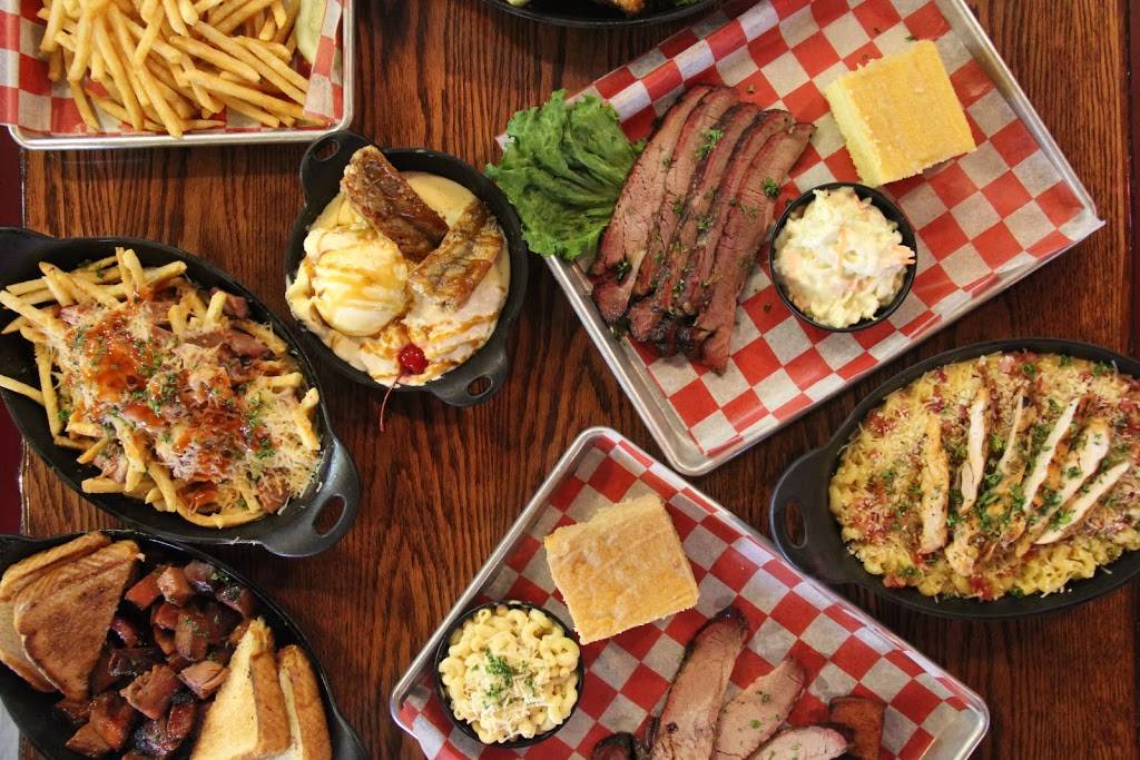 Smokeys Bar-B-Que House | restaurant | 7020 Grand Geneva Way, Lake Geneva, WI 53147, USA | 2622493400 OR +1 262-249-3400