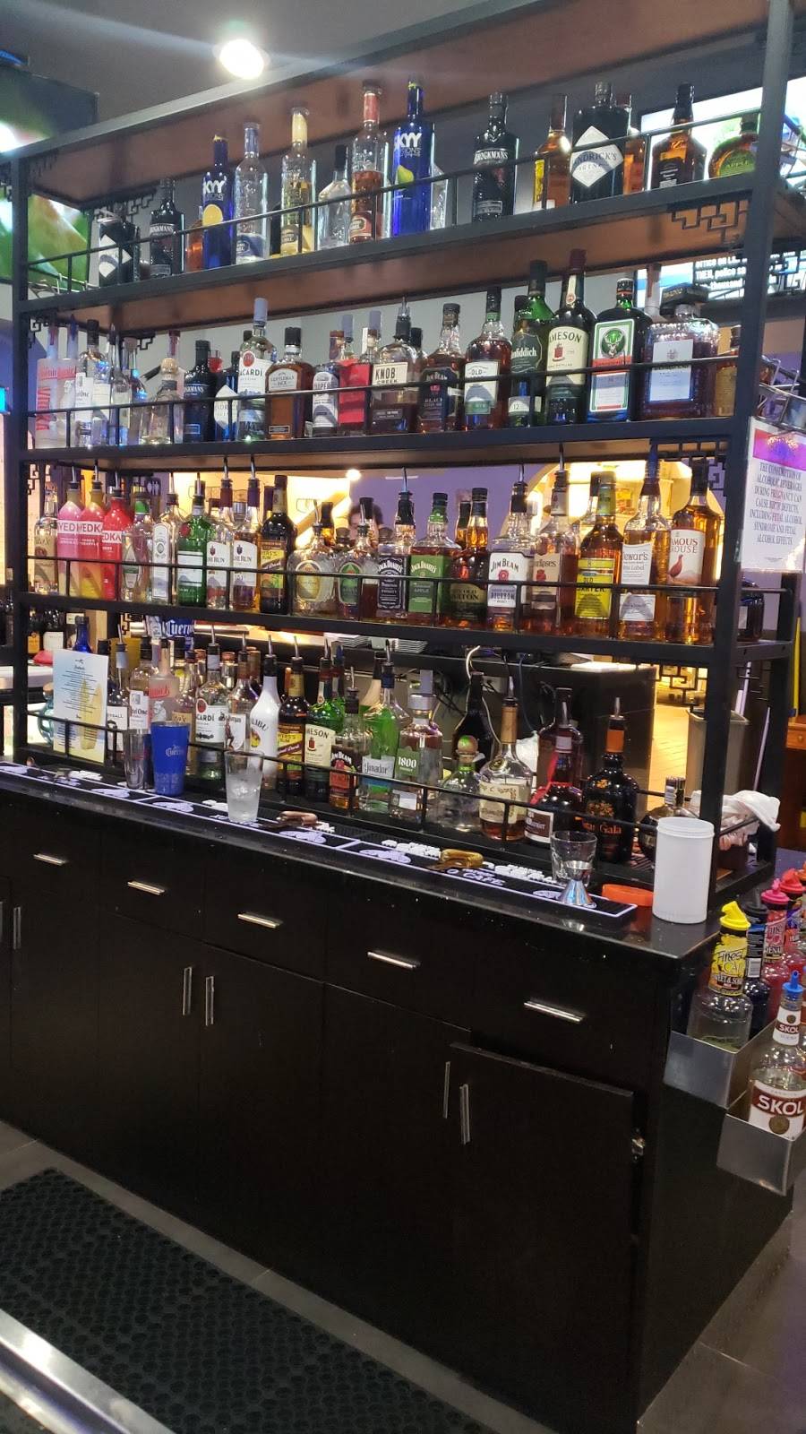 Ocean Blue Seafood & Bar | restaurant | 6600 Stage Rd #118, Bartlett, TN 38134, USA | 9013215189 OR +1 901-321-5189