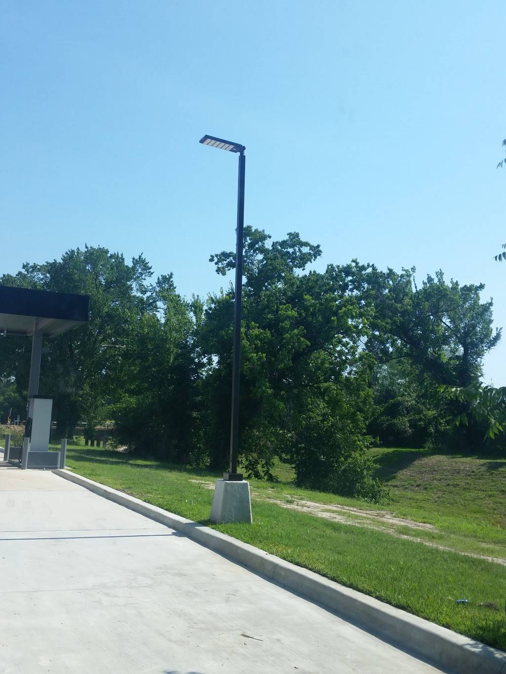 Bud Sonic | restaurant | 2610 Greens Rd, Houston, TX 77032, USA | 2818366022 OR +1 281-836-6022