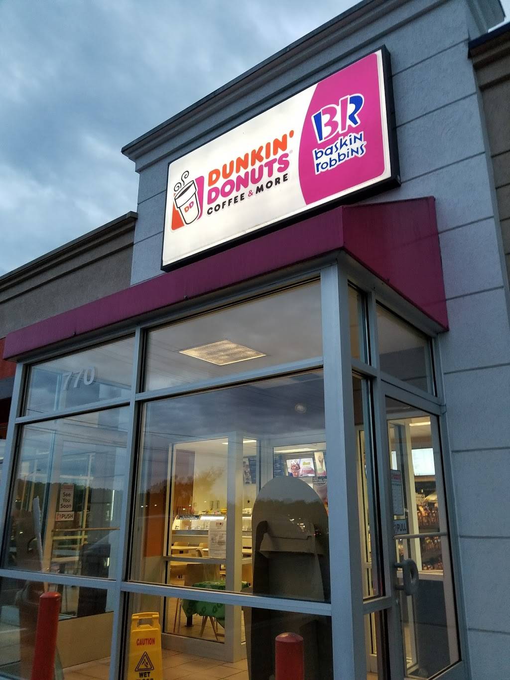 Dunkin | bakery | 770 Enterprise Dr, Clayton, NC 27520, USA | 9193598464 OR +1 919-359-8464