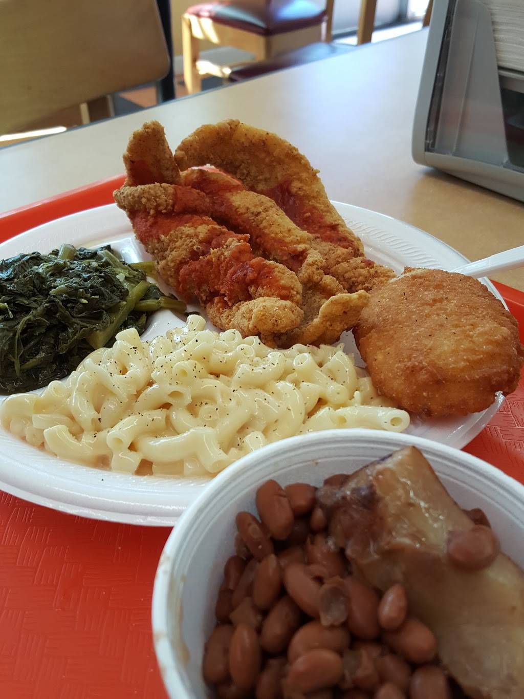 Omega Market & Diner | restaurant | 1201 Woodland St, Columbia, TN 38401, USA | 9313817554 OR +1 931-381-7554