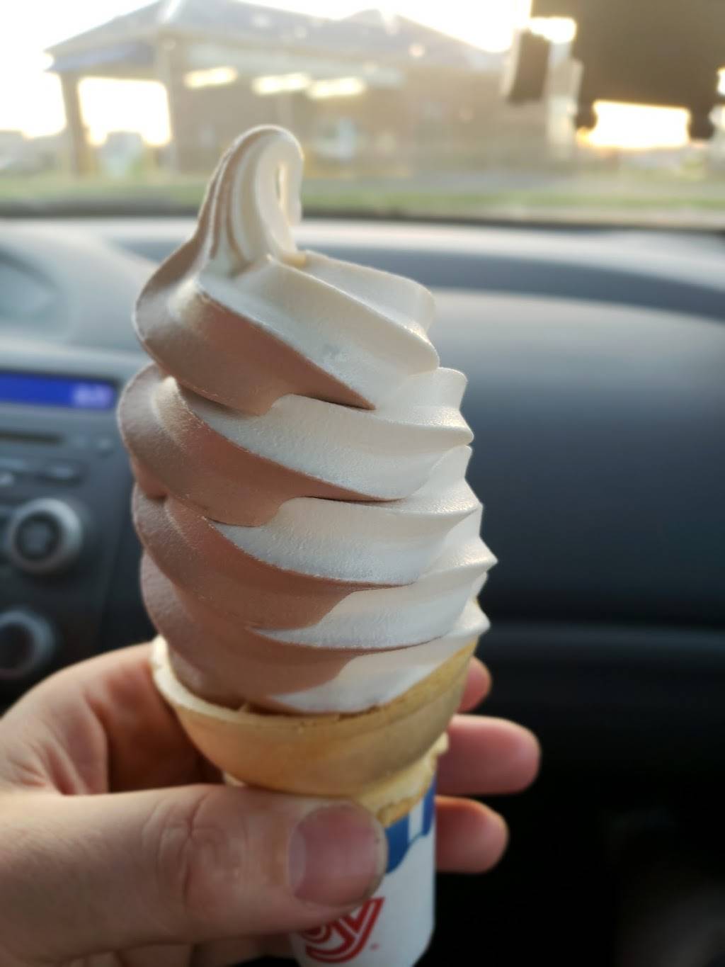 Chillers Ice Cream | restaurant | 7601 IN-60, Sellersburg, IN 47172, USA | 8122484071 OR +1 812-248-4071