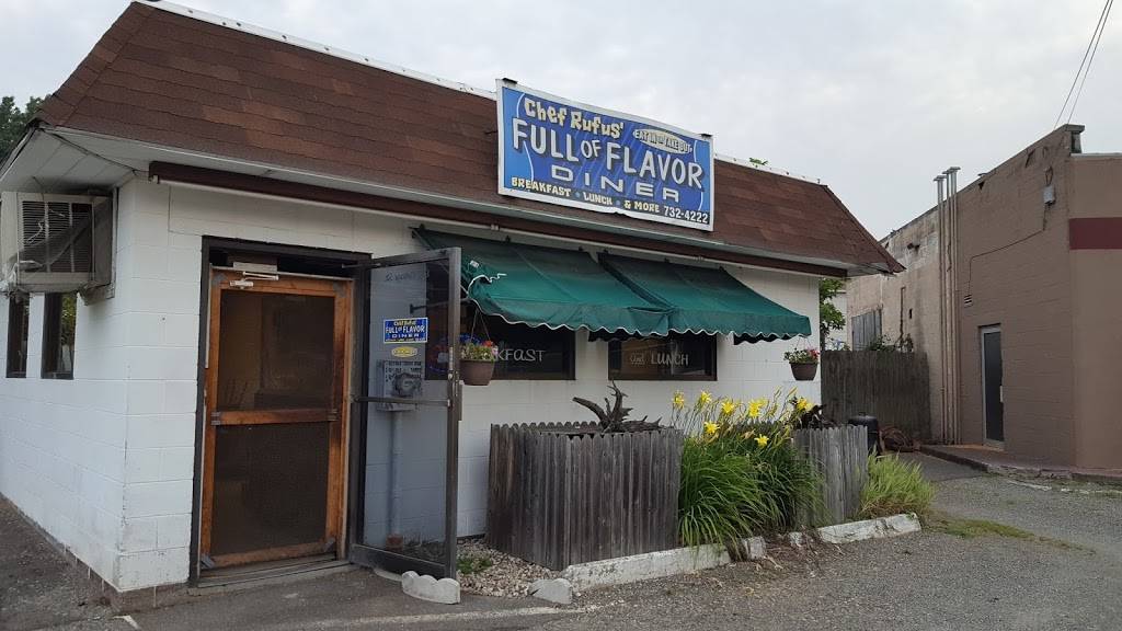 Chef Rufus Full of Flavor Diner | restaurant | 810 Cottage St, Springfield, MA 01104, USA | 4137324222 OR +1 413-732-4222