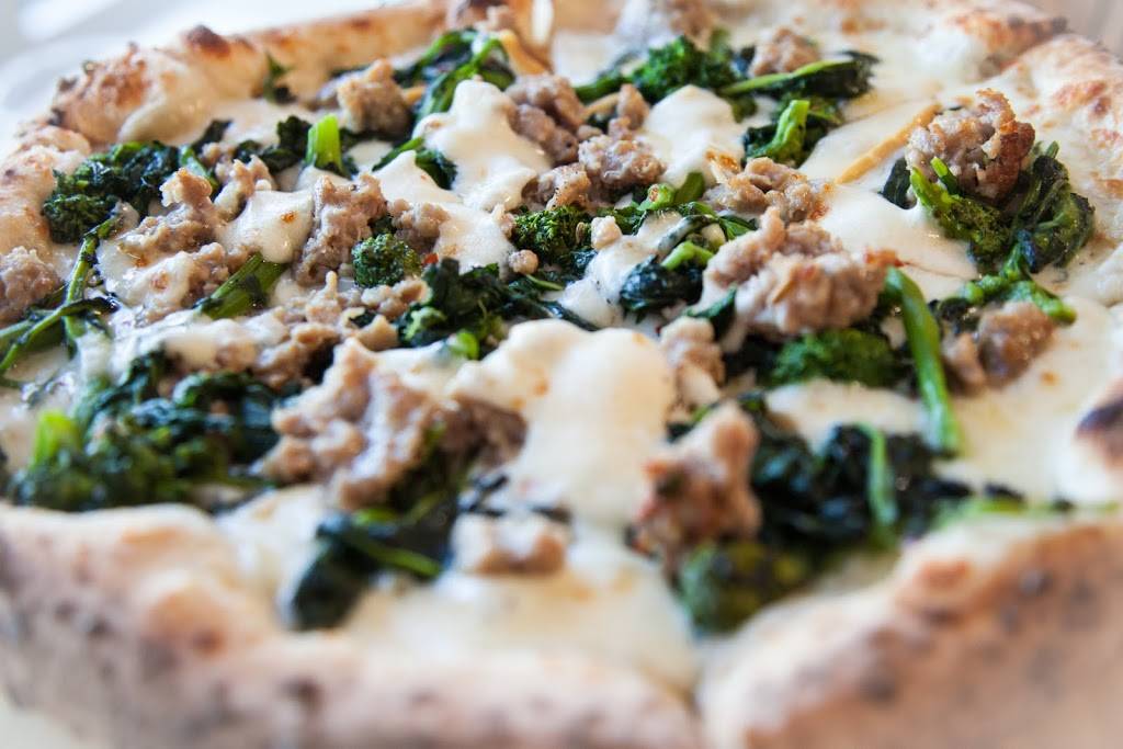 LaScalas Fire Villanova | restaurant | 789 E Lancaster Ave, Villanova, PA 19085, USA | 4843833339 OR +1 484-383-3339