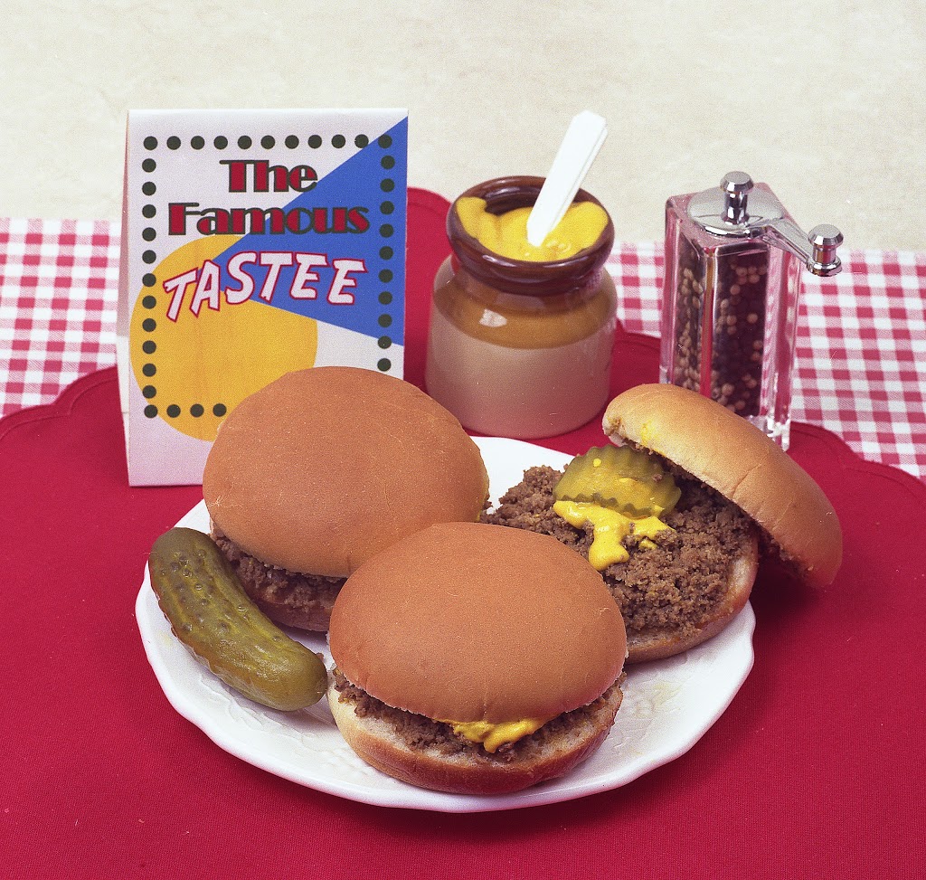 Tastee Inn & Out | restaurant | 2610 Gordon Dr, Sioux City, IA 51106, USA | 7122550857 OR +1 712-255-0857
