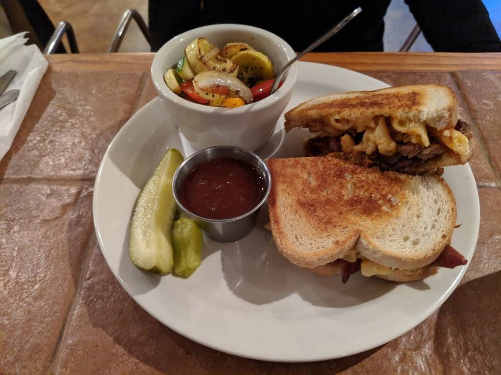 Underground Cafe | restaurant | 2476 Memphis St, Hernando, MS 38632, USA | 6622983135 OR +1 662-298-3135