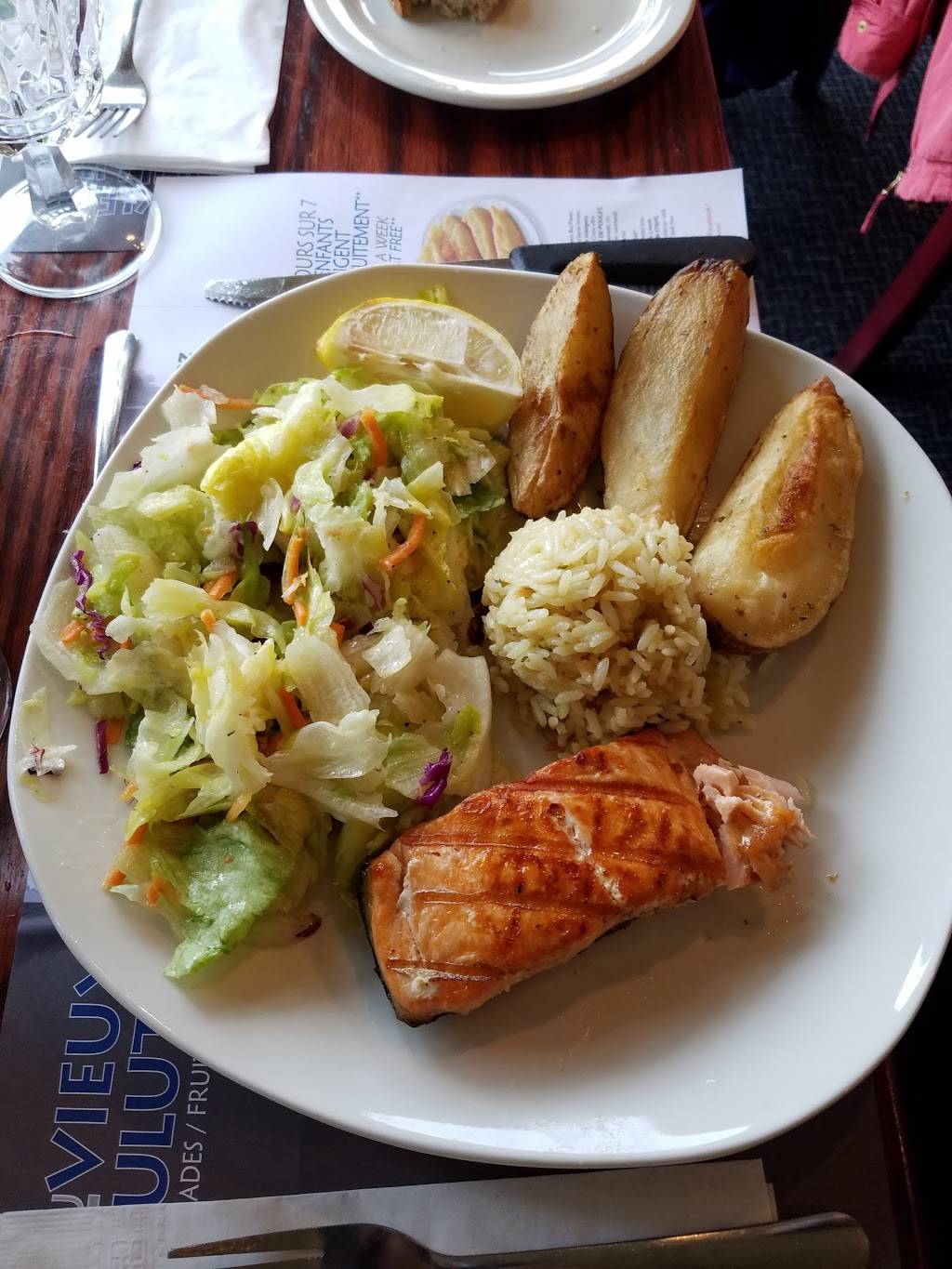 Au Vieux Duluth | restaurant | 565 Boulevard Saint-Joseph, Drummondville, QC J2C 2B6, Canada | 8194772233 OR +1 819-477-2233